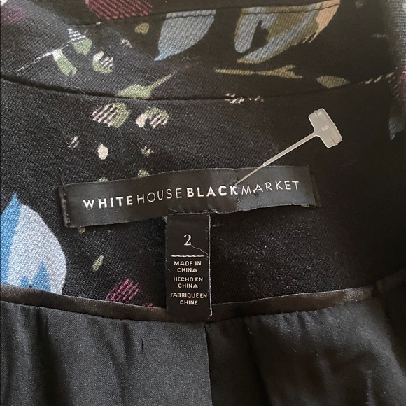 White House Black Market size 2 blazer/suit coat excellent condition - Picture 6 of 7